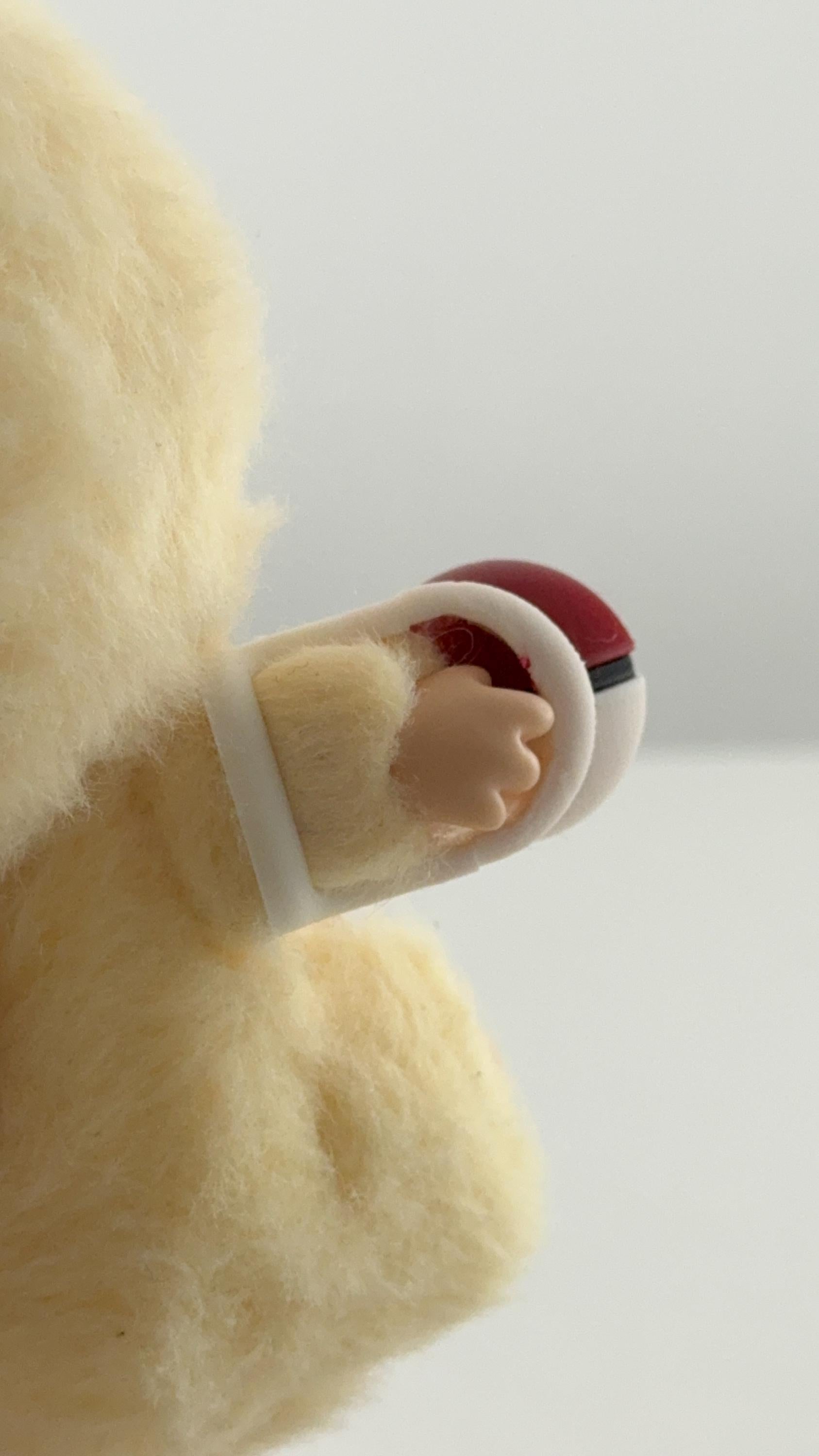 Pokeball Accessory for Small Figure - Fits V1-3 - La Bobu