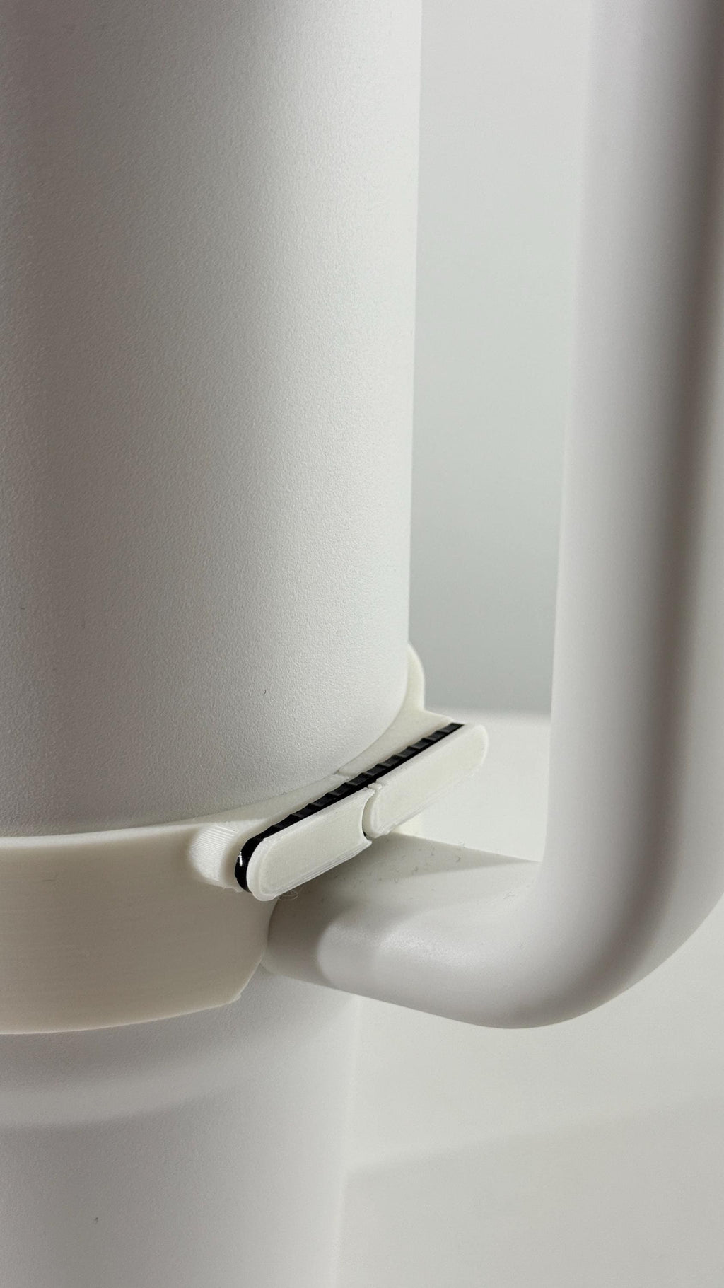 For the Stanley Quencher 30oz: Sitting Figure Bottle Mount – Labobu Fun Display Attachment!