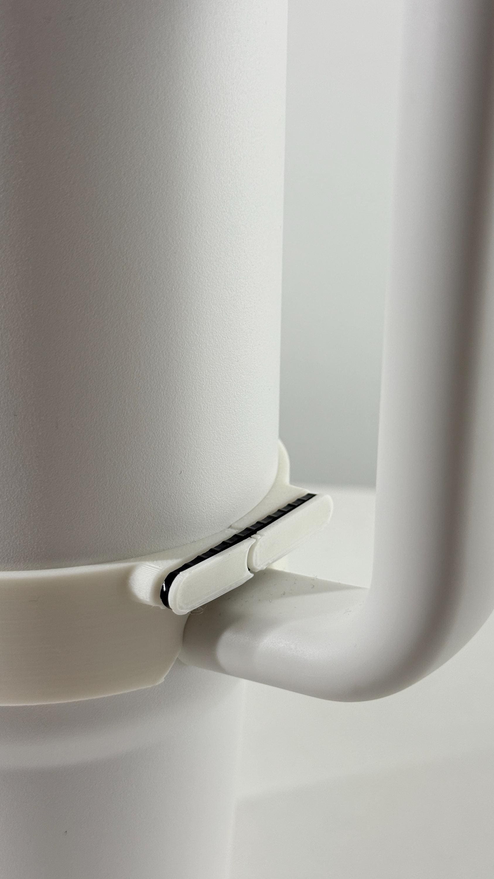 For the Stanley Quencher 30oz: Sitting Figure Bottle Mount – Labobu Fun Display Attachment!