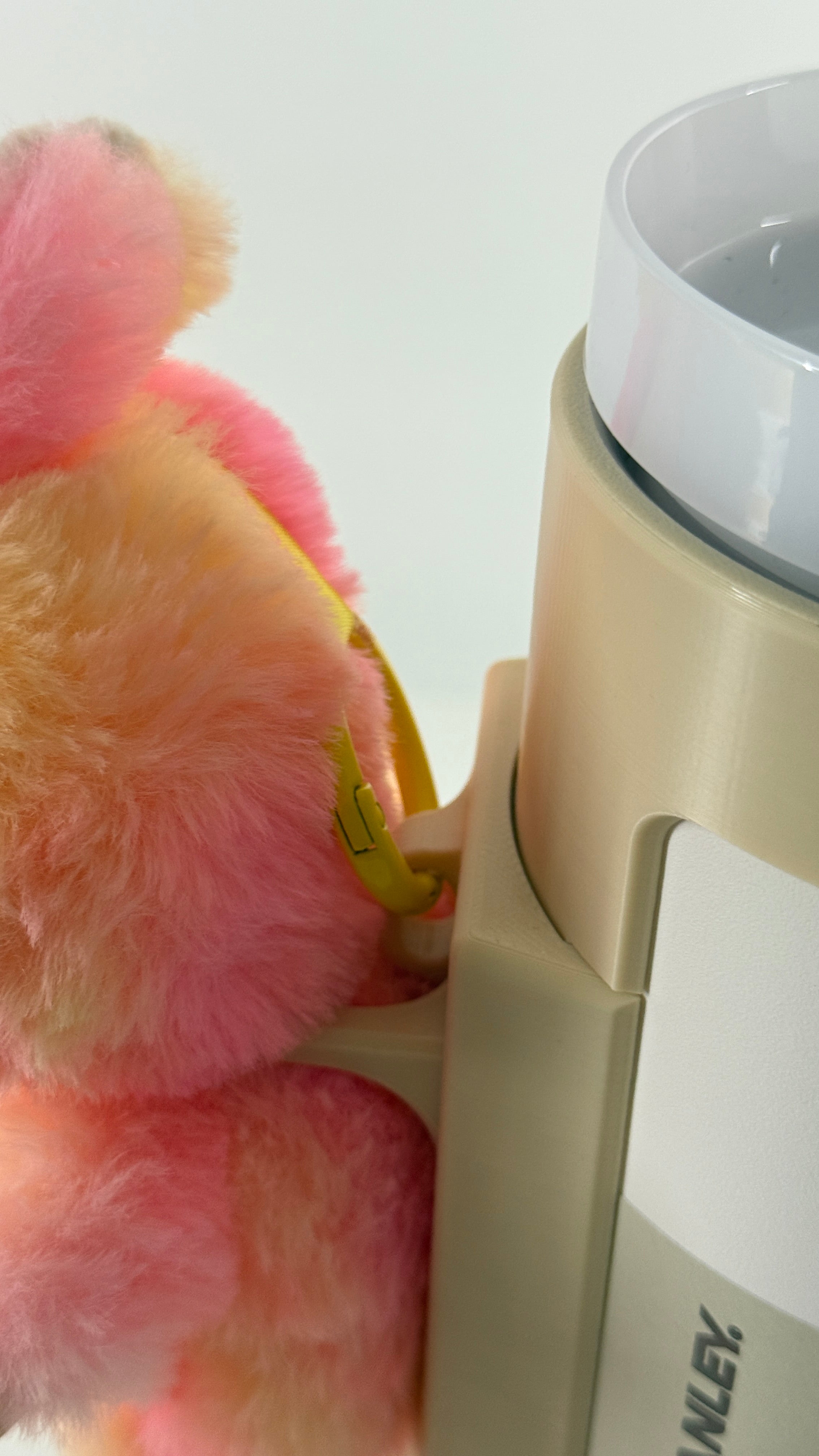 For the Stanley Quencher 40oz: Standing Figure Bottle Mount – Fun Display Attachment! (Copy)