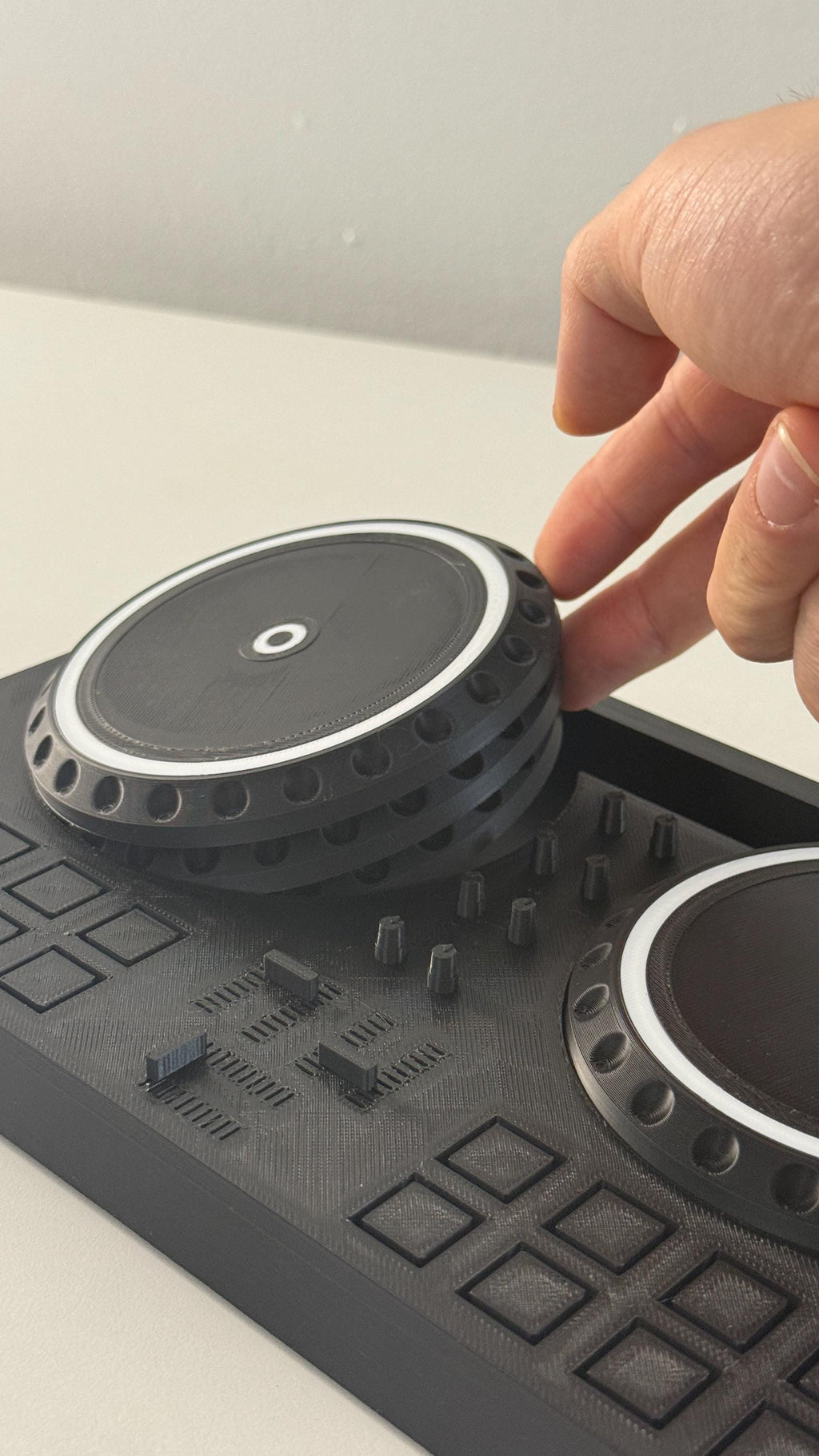 DJ Turntable Coaster Set – 6pc Vinyl Drink Coasters with 10”x6” Controller Base | Customizable Nameplate Option | DJ Gift for Music Fans