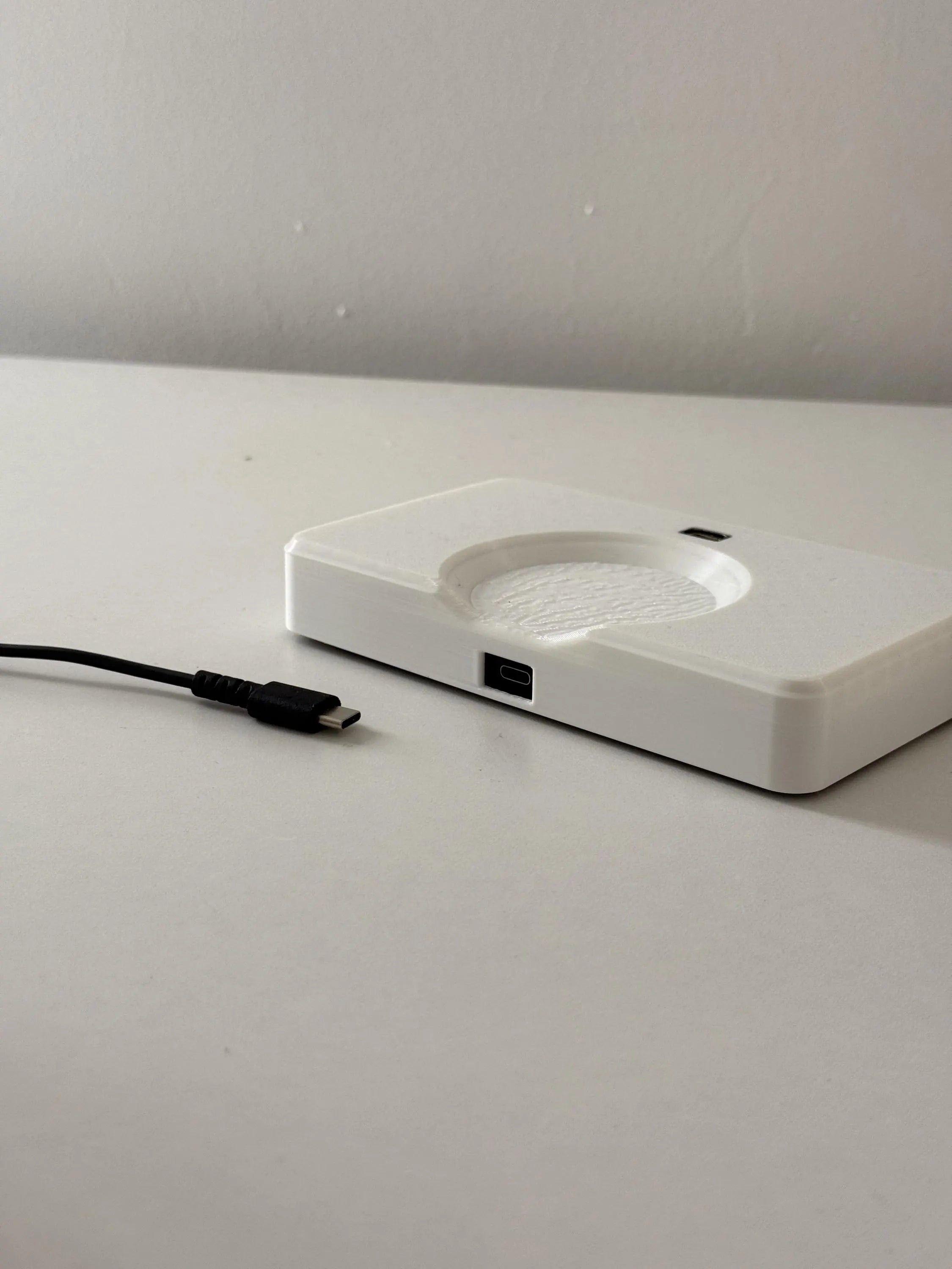 Version 1 //  Dab Station /  Designed for the Puffco Peak Pro and Hot Knife Charging Dock: Wireless Charging