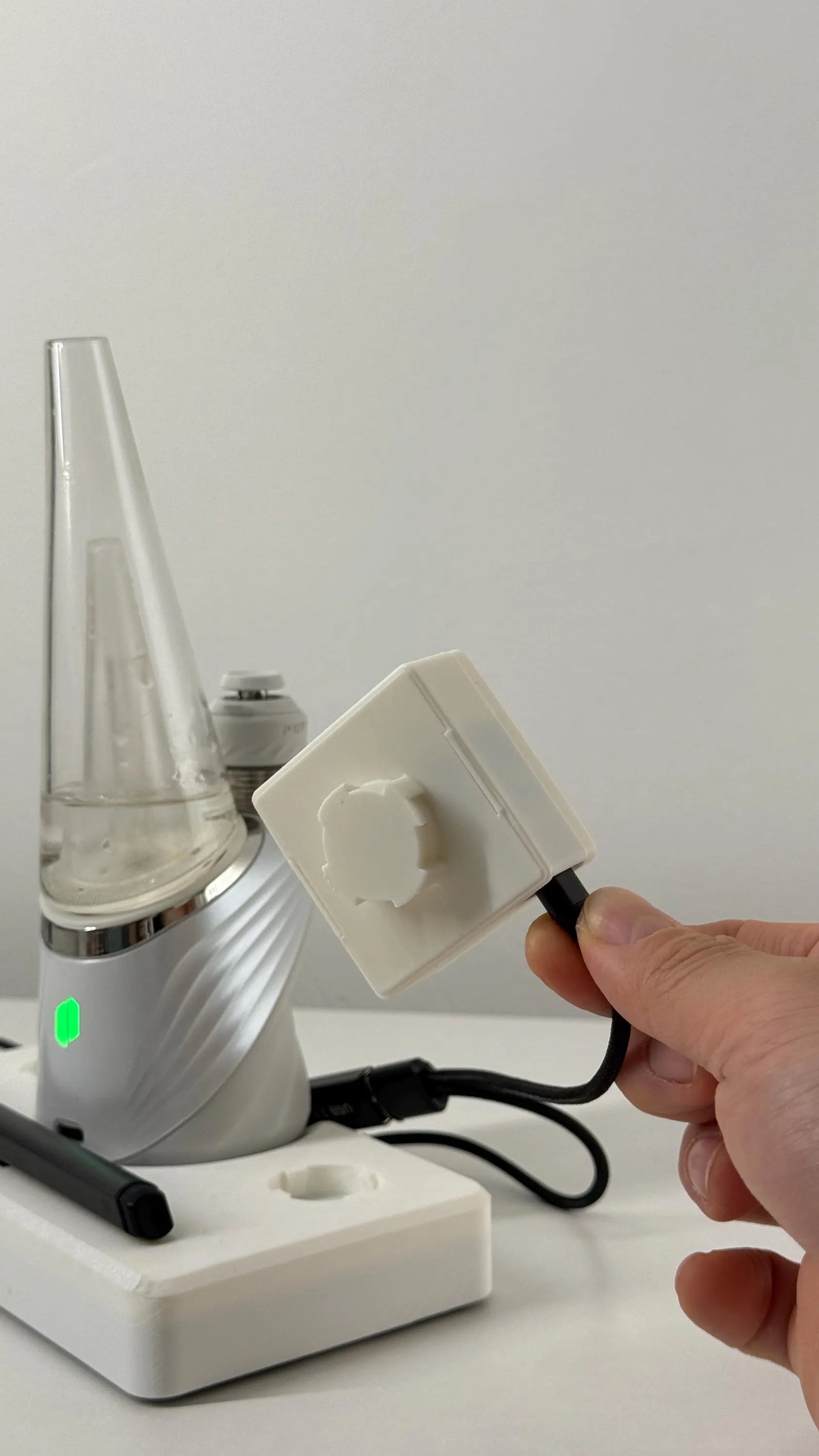 Magnetic Charging Accessory  Designed for the Puffco Pivot // For the Version 2 Puffco Peak Pro Charging Dock / USB-C Powered / Dab Station