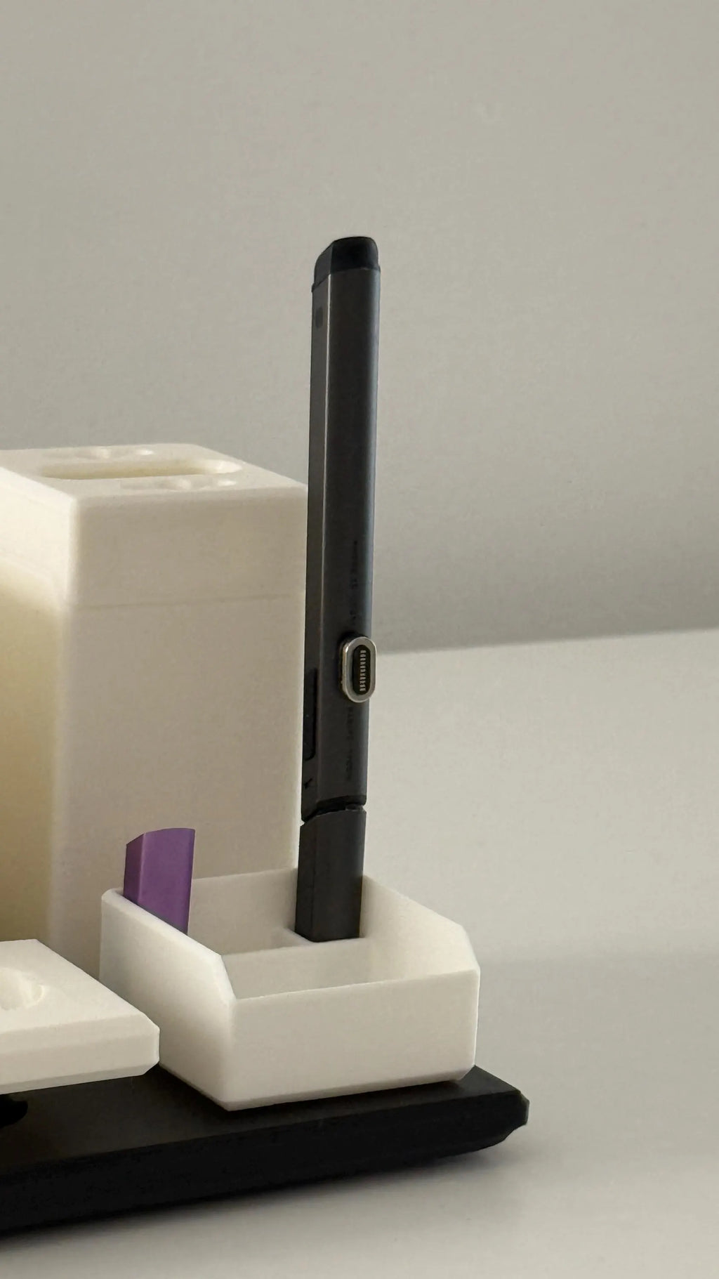 Twist Lock Accessories for Version 2 Peak Pro & Hot Knife Wireless Charging Dock