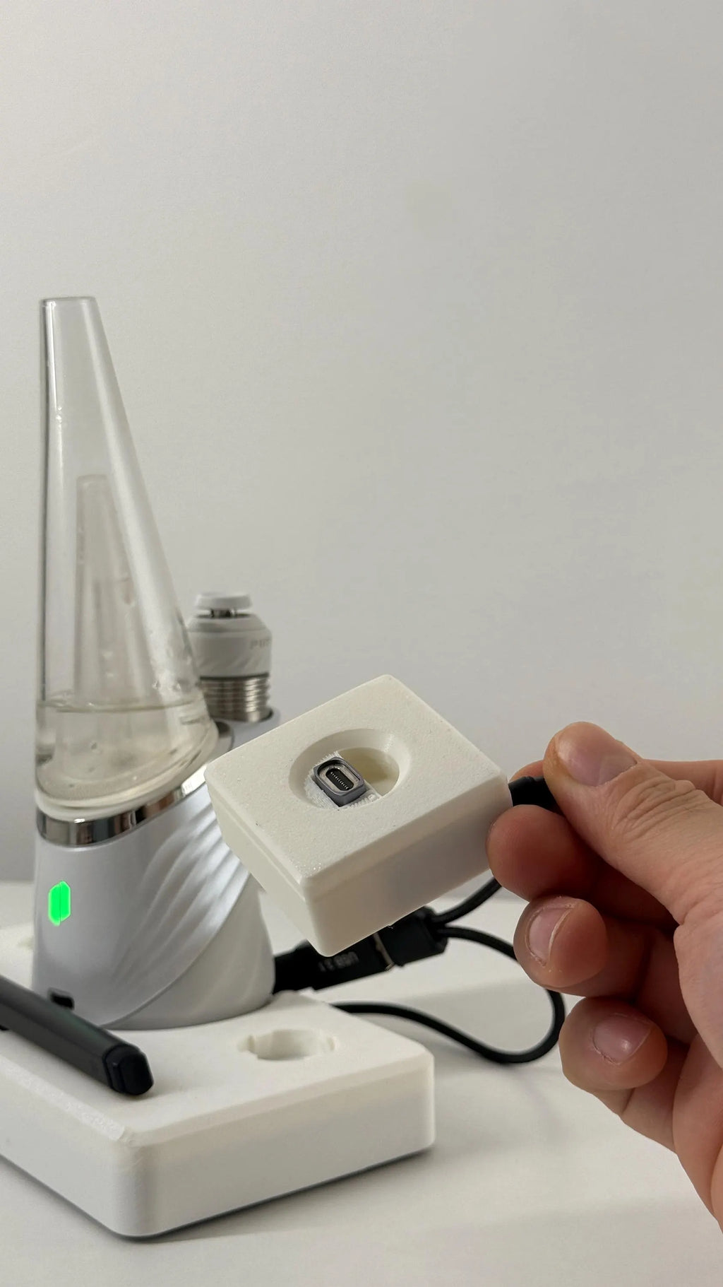 Magnetic Charging Accessory  Designed for the Puffco Pivot // For the Version 2 Puffco Peak Pro Charging Dock / USB-C Powered / Dab Station