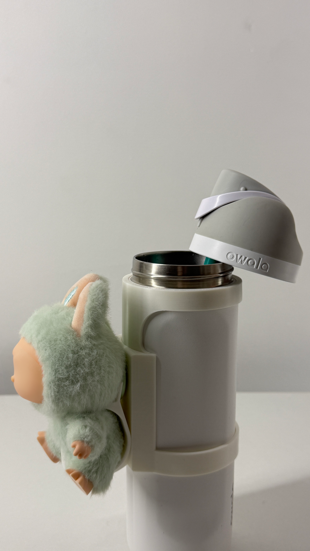 For the Owala 24oz Freesip: Small Figure Bottle Mount – La Bobu Fun Display Attachment!