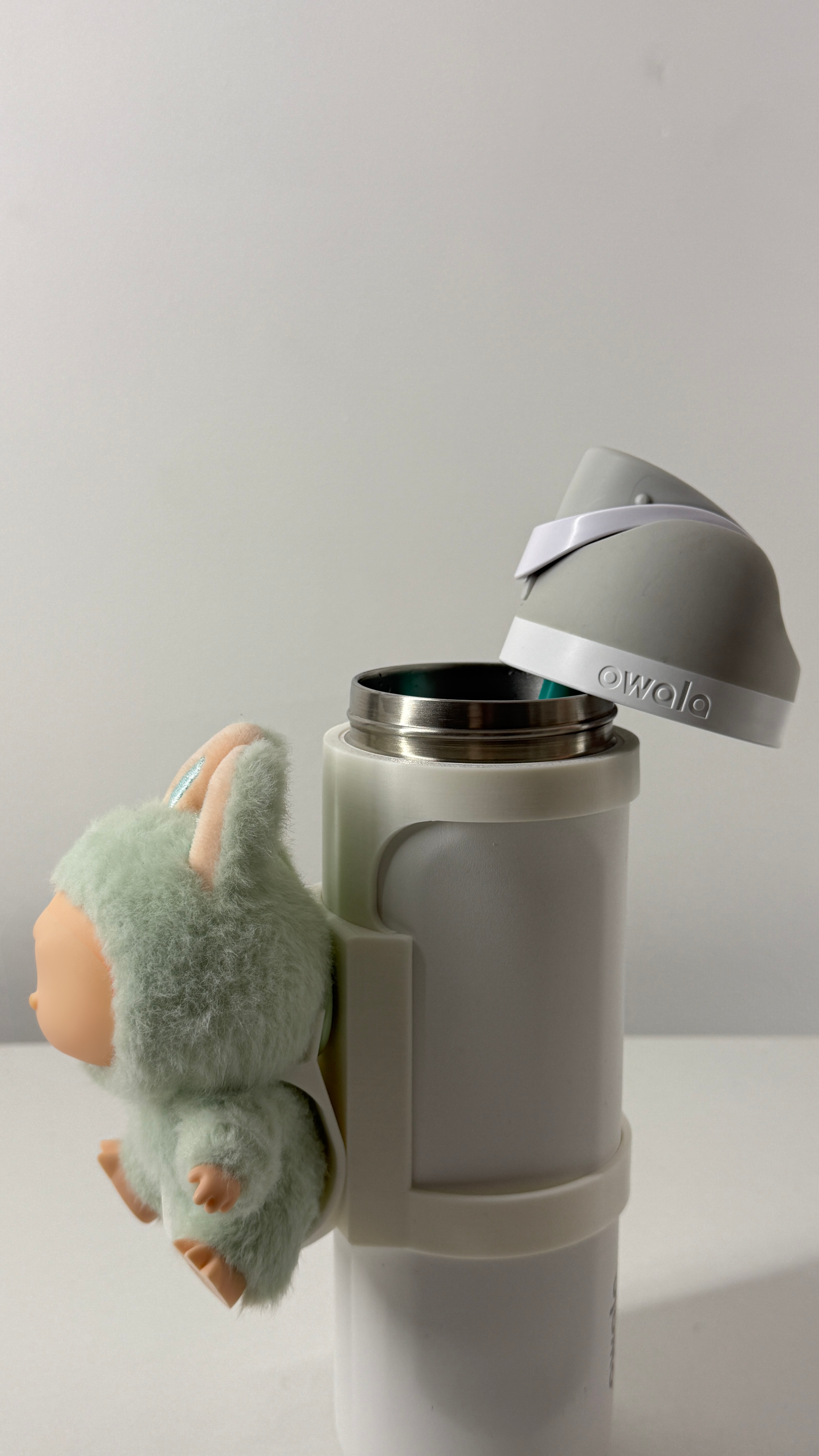 For the Owala 24oz Freesip: Small Figure Bottle Mount – La Bobu Fun Display Attachment!
